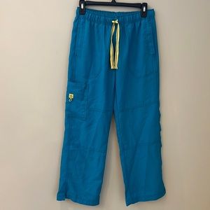 Spread Good Cheer Wonder Wink cargo scrub pants small drawstring waist teal